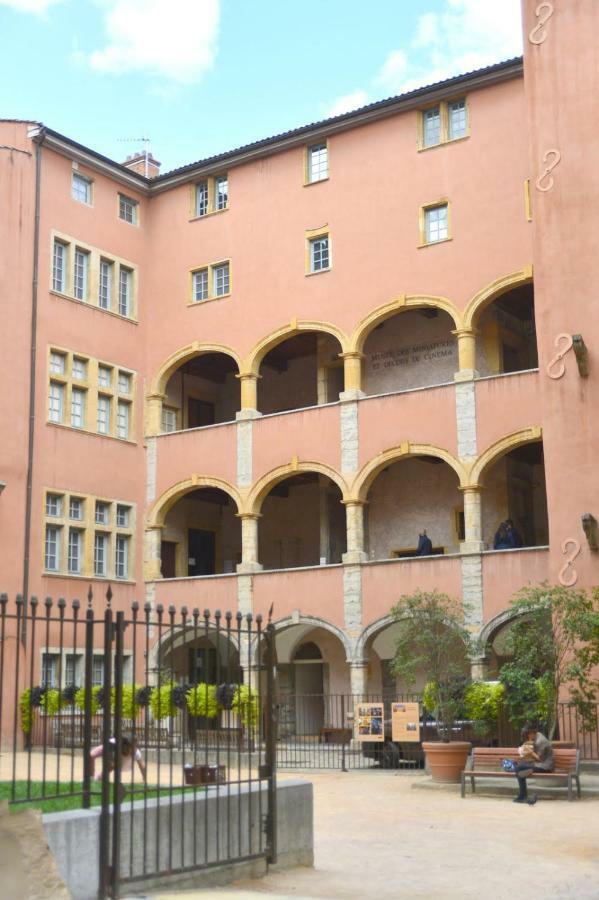 Cosy Apartment Ideally Located In The Old Town Lione Esterno foto